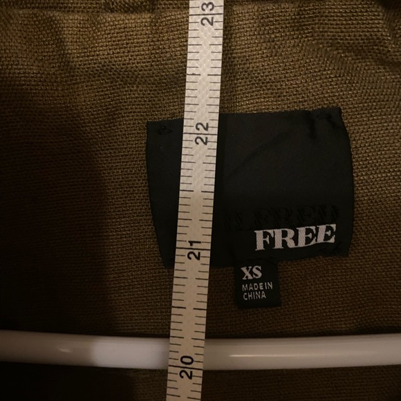 Wilfred Tan Utility Jacket - Picture 6 of 6